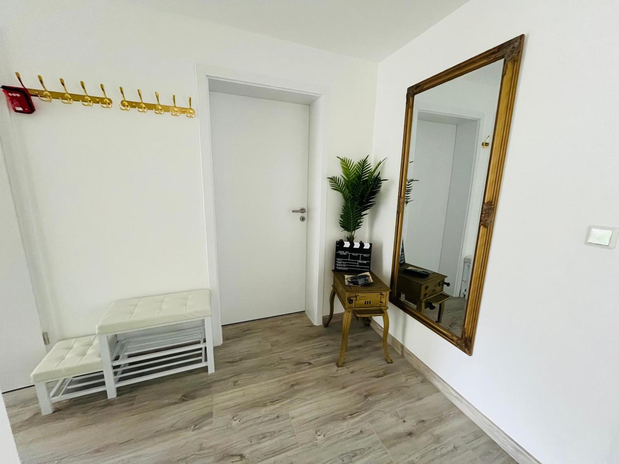 Filmap-Charmant-Modern-Zentral-Balkon-Beamer-Spieletisch Görlitz Eksteriør bilde