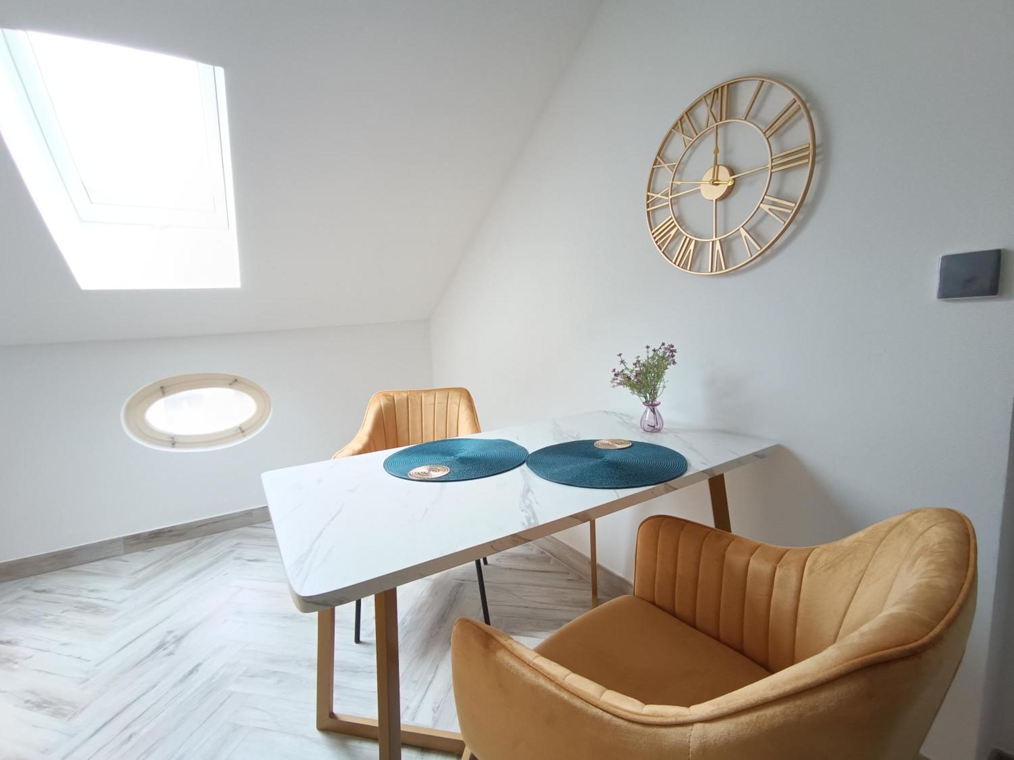 Filmap-Charmant-Modern-Zentral-Balkon-Beamer-Spieletisch Görlitz Eksteriør bilde